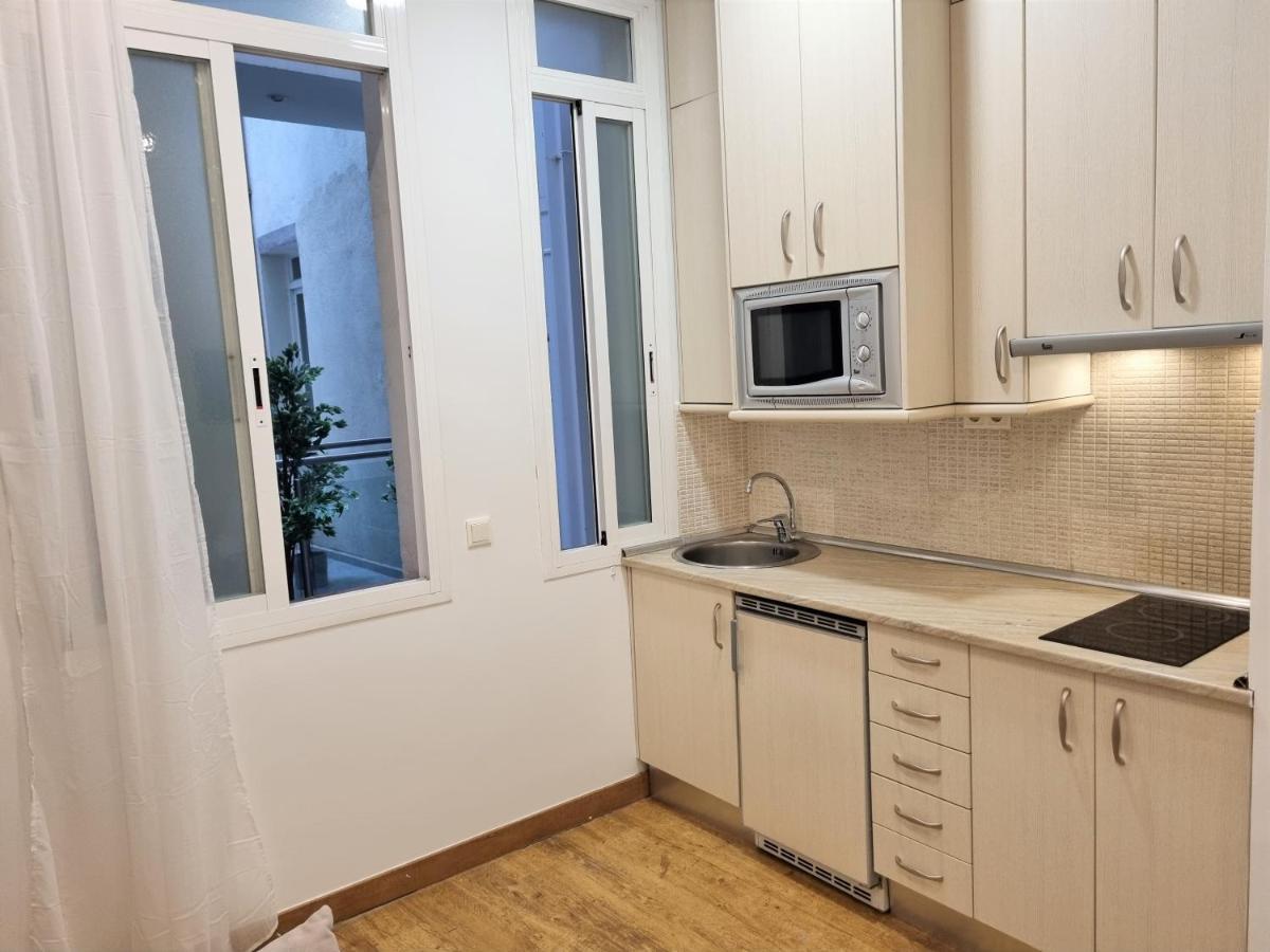 Apartamentos San Andres Madrid Exteriör bild