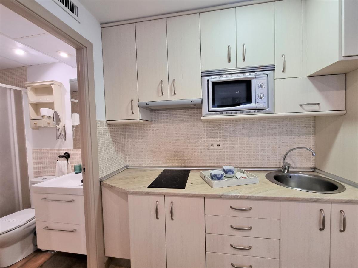 Apartamentos San Andres Madrid Exteriör bild