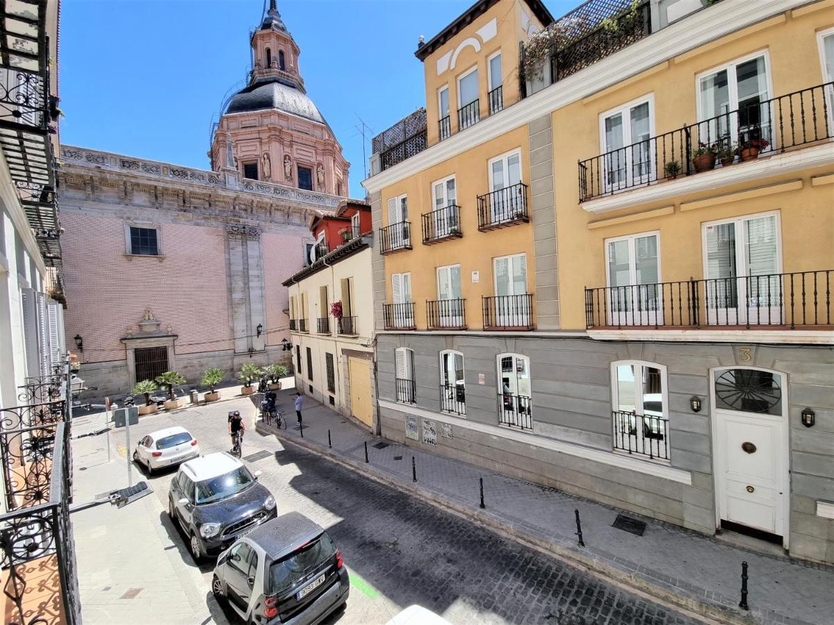 Apartamentos San Andres Madrid Exteriör bild