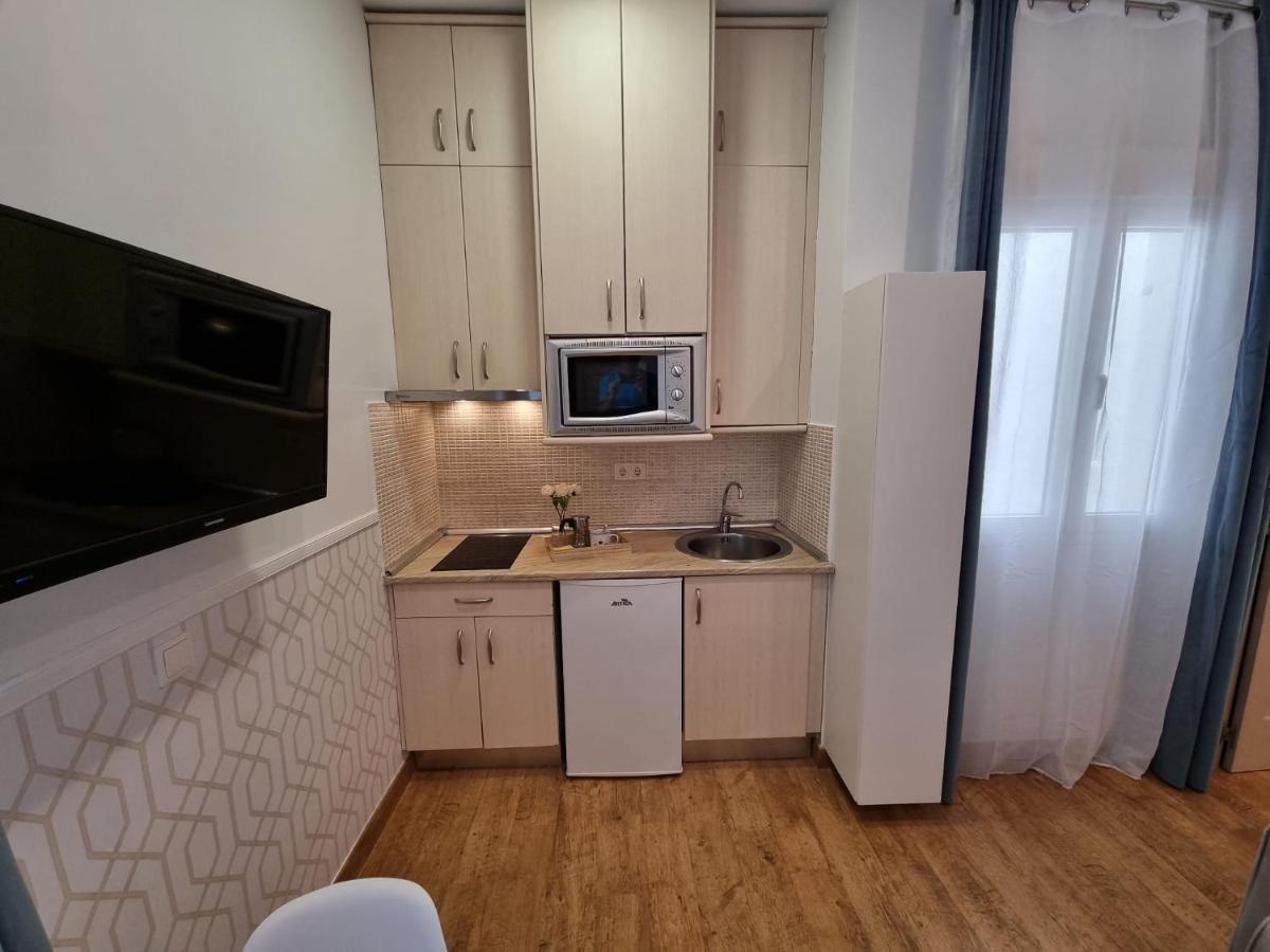 Apartamentos San Andres Madrid Exteriör bild