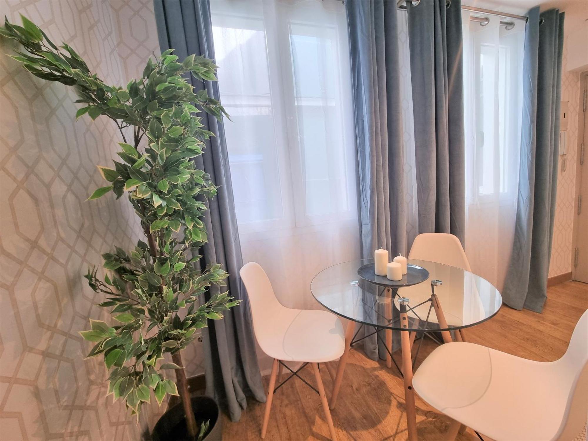 Apartamentos San Andres Madrid Exteriör bild